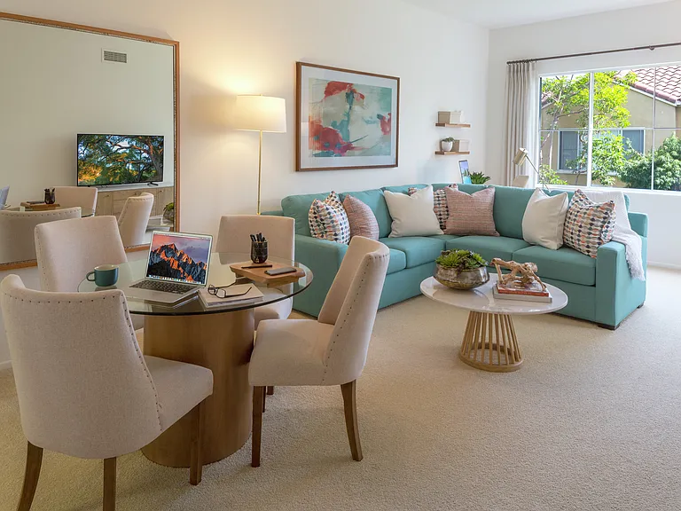 Santa Maria Apartment Homes — Photo 17