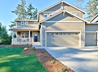 1941 SW Downfield Way, Oak Harbor, WA 98277