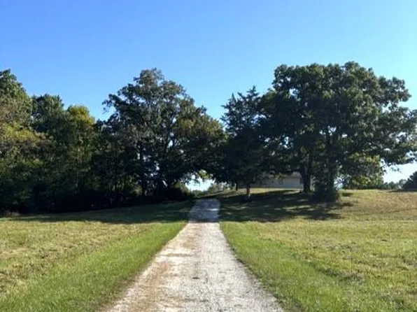 3111 Highway P, Wentzville, MO 63385