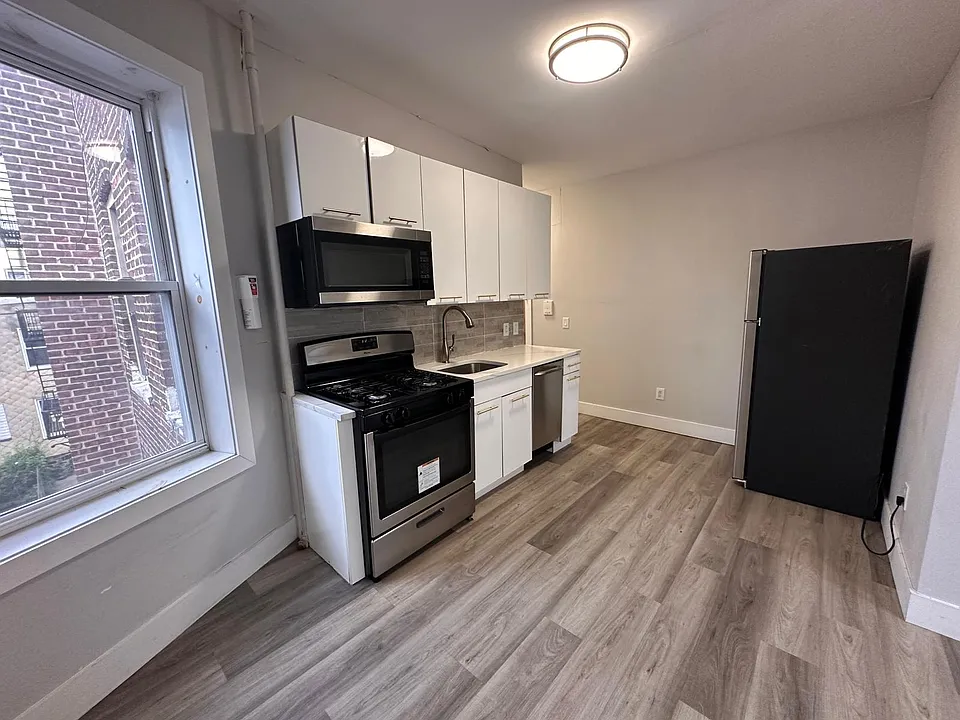 5801 Palisade Ave #9