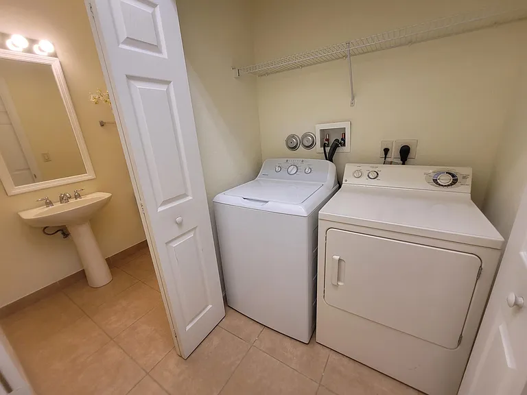 2582 Langrove Ln SW — Photo 18