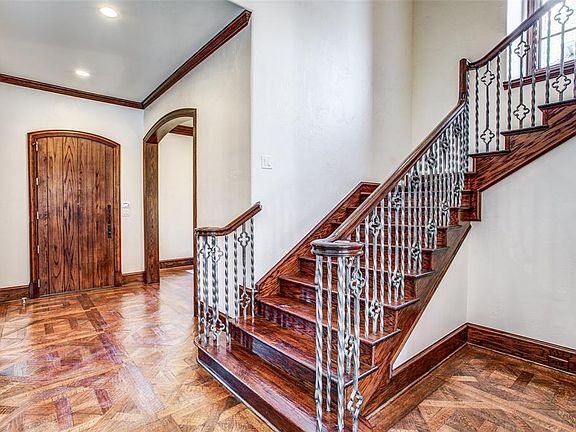 5th image of 6444 Waggoner Dr