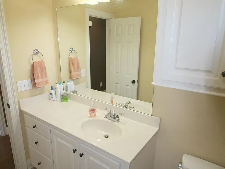 614 Oak Park Cir — Photo 17
