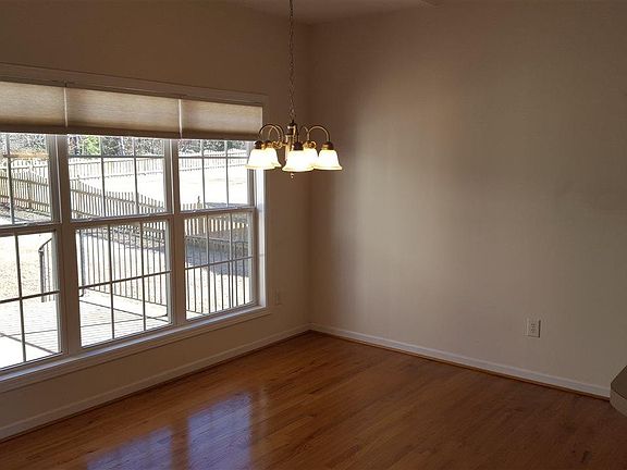 5th image of 1201 Farming Creek Dr