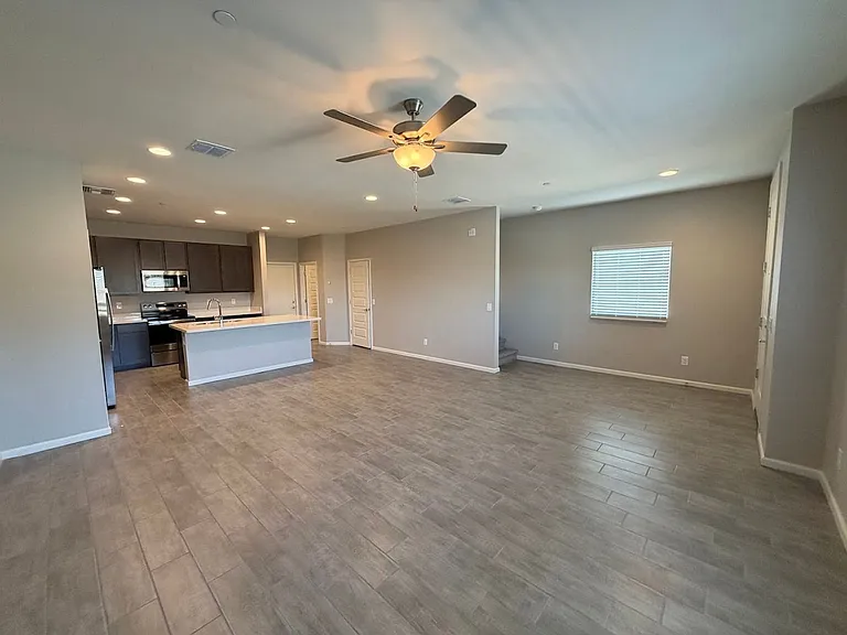 733 E Commonwealth Ave #9 — Photo 7
