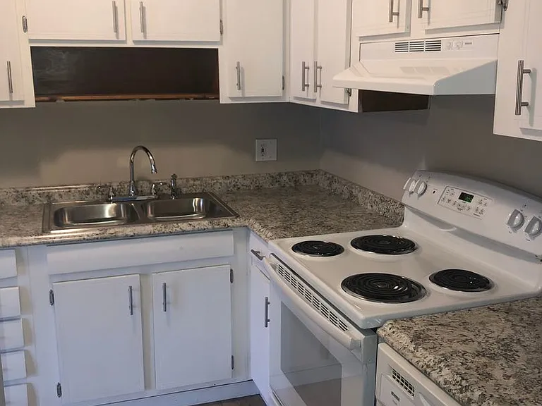 Stoneview Homes — Photo 26