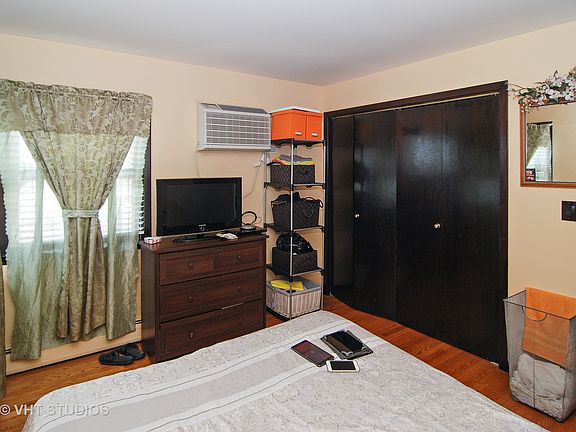 4th image of 2124 N Harlem Ave APT 3W