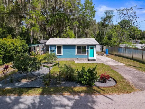 888 County Road 482a, Lake Panasoffkee, FL 33538