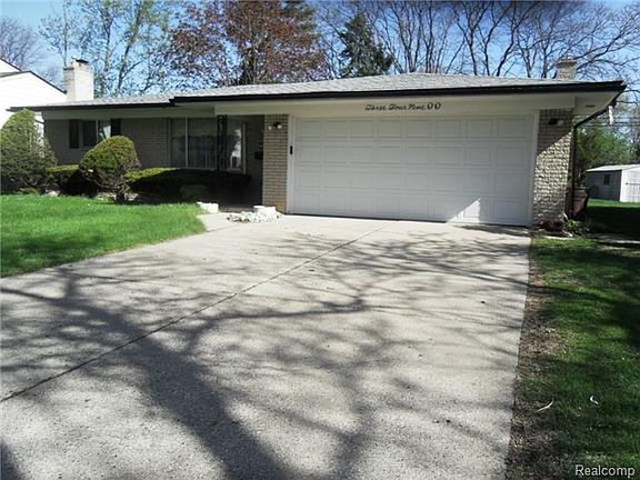 2nd image of 34900 Grove Dr