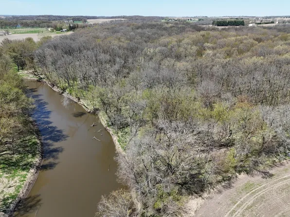 963 N River Rd, Ridott, IL 61067