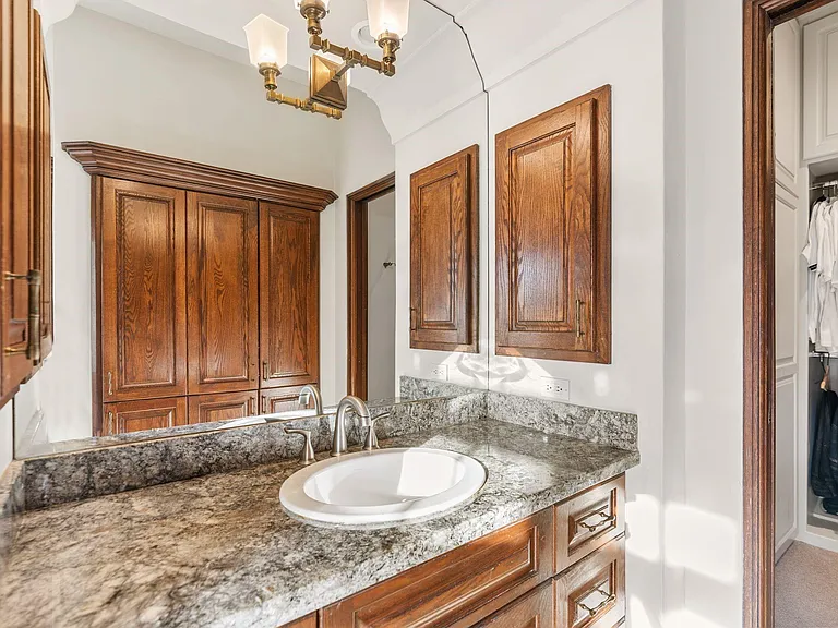 3325 Inwood Dr — Photo 27