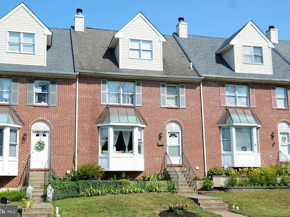 307 W Broad St, Souderton, PA 18964