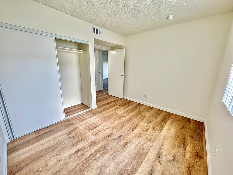 11058 Cantlay St #1 — Photo 16