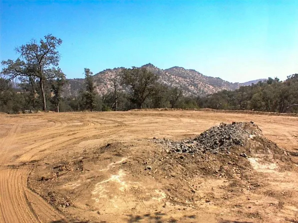 452 Ennis Rd, Squaw Valley, CA 93675