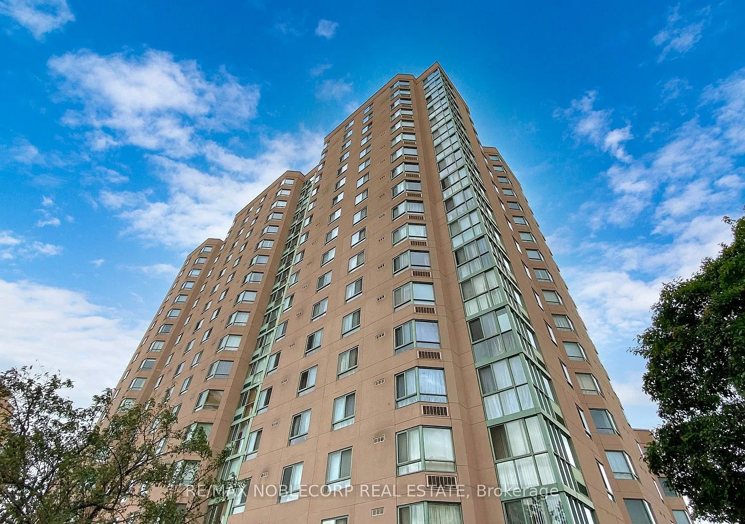 3 bed, $2,650 — Photo 1
