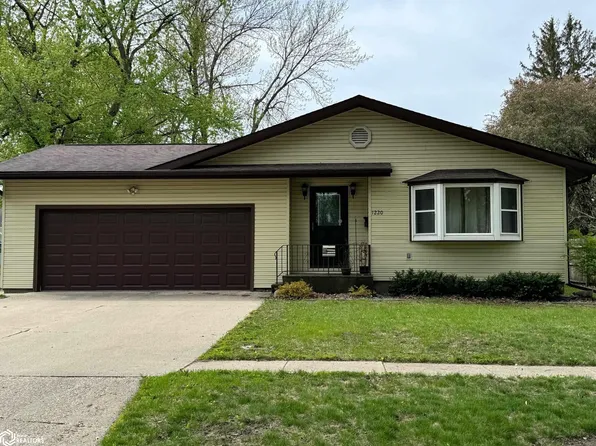 1220 E Call St, Algona, IA 50511
