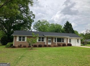 617 Grandview Dr, Griffin, GA 30224