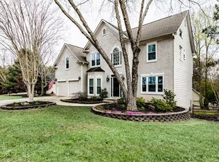 2054 Towne Lake Hls W, Woodstock, GA 30189