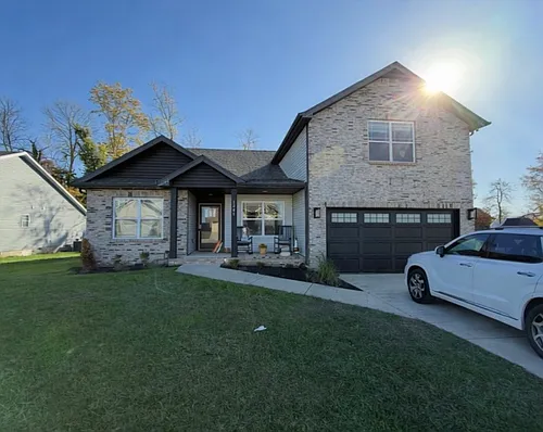 1201 Elizabeth Ln Photo 1