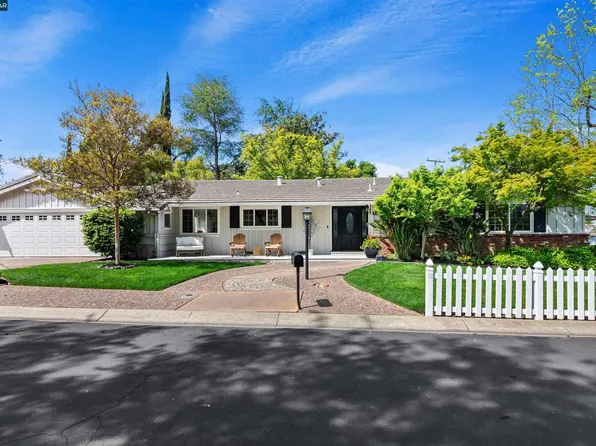 3037 Avellano Dr, Walnut Creek, CA 94598