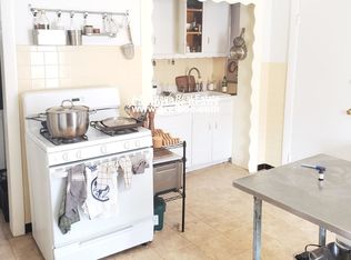 15 Harding St #3T, Cambridge, MA 02141