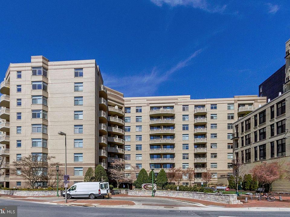 1st image of 7111 Woodmont Ave APT 915