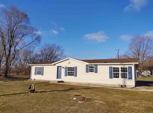 13401 N Warner Rd, Syracuse, IN 46567