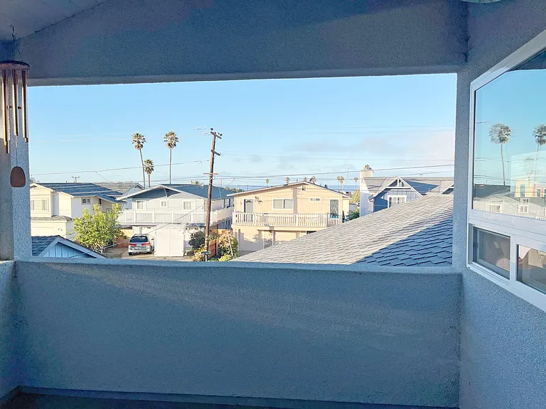 2440 Greenwood Ave — Photo 34