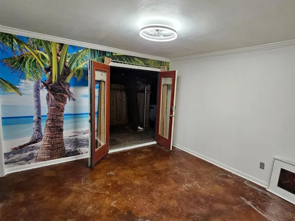 (undisclosed Address), Austin, TX 78704