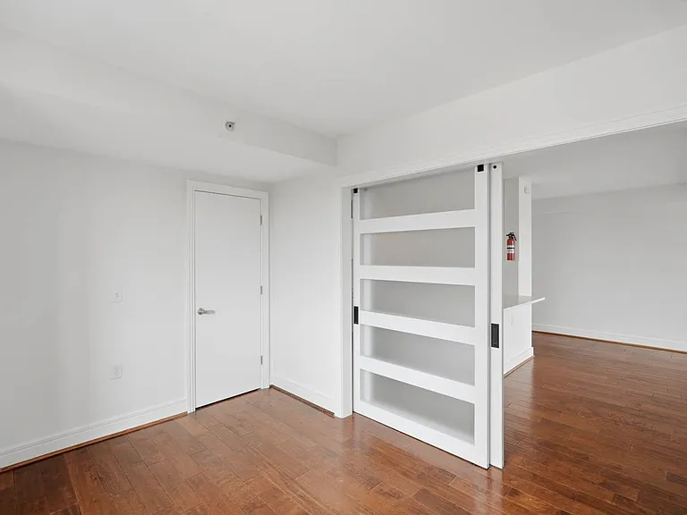 800 4th St SW #S702 — Photo 14