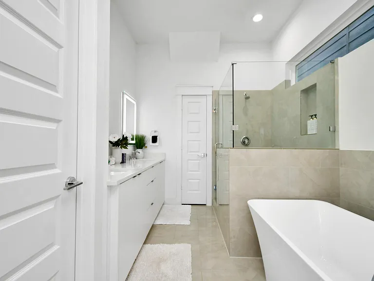 531 Schweikhardt St — Photo 10