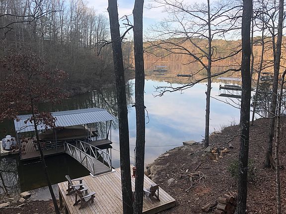 Image 3: Dock