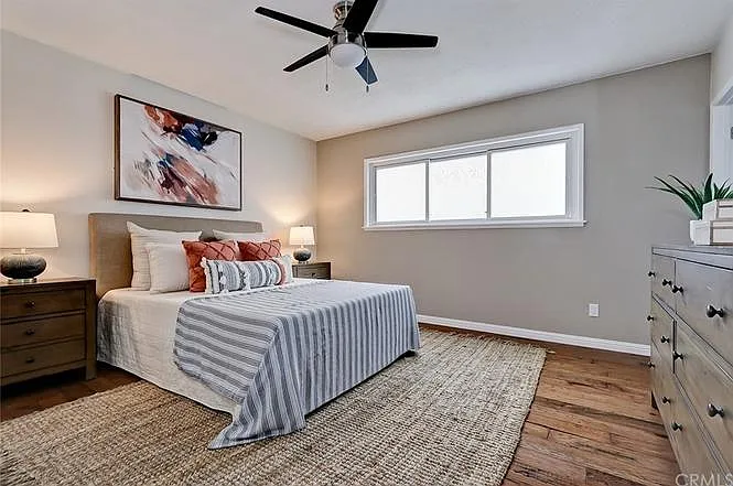 1723 Stanford Ave — Photo 5