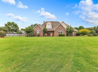 96 Winding Wood Dr, Wetumpka, AL 36093