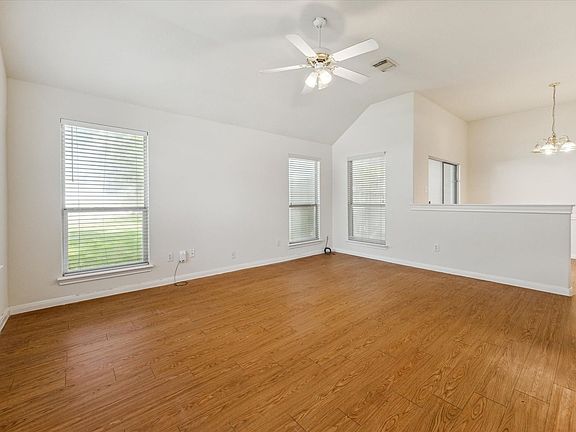 4th image of 1806 Arbor Gln
