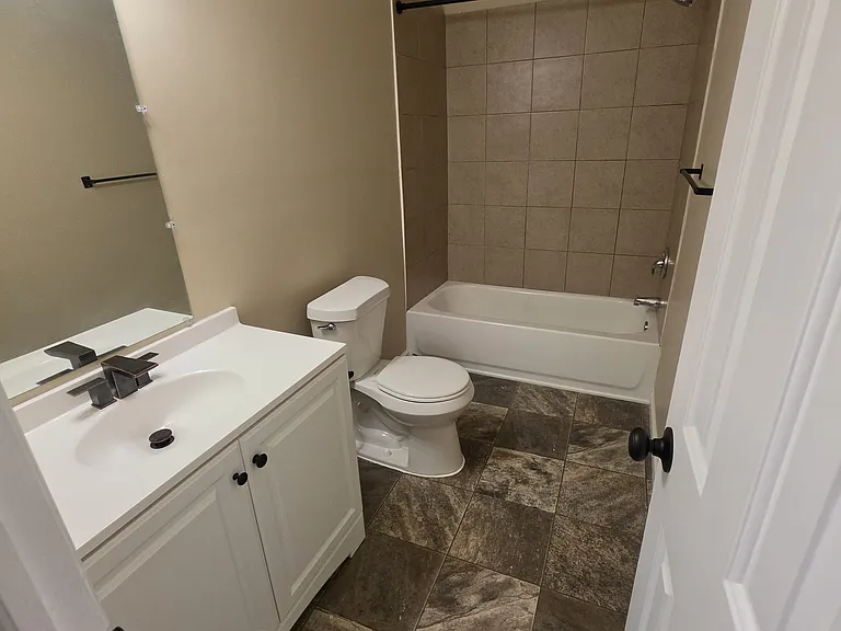 212 Long Creek Dr — Photo 8