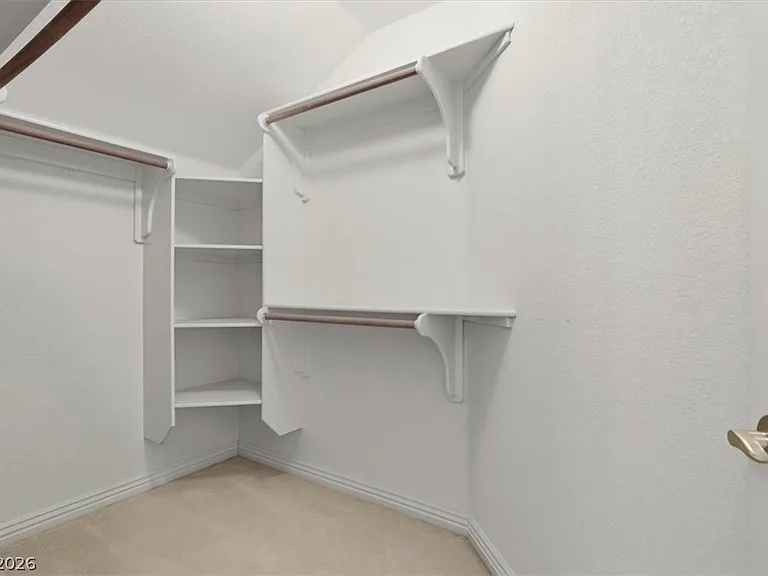 1888 Woodhaven Dr — Photo 29