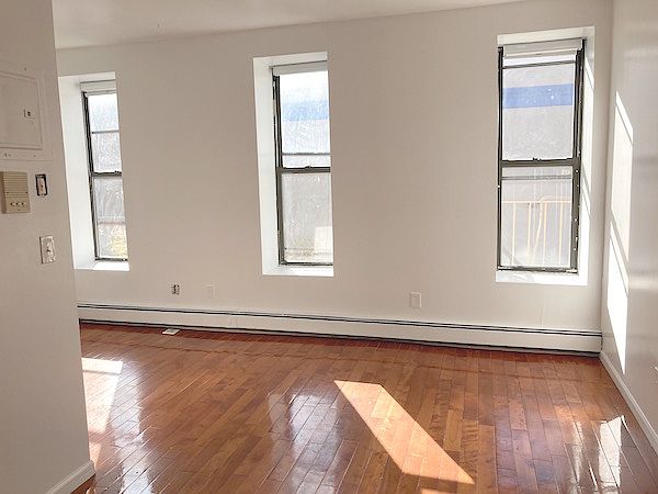 1st image of 201 E 118th St APT 3c