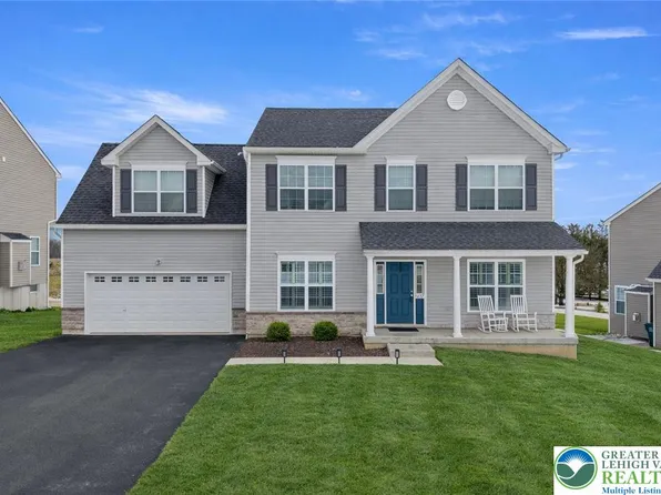 5037 Lilac Dr, Schnecksville, PA 18078