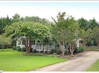 207 Cox Ridge Ct, Travelers Rest, SC 29690