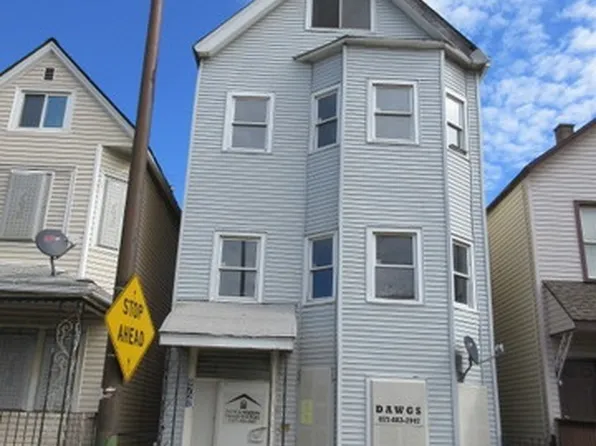 9721 S Avenue L APT 2, Chicago, IL 60617