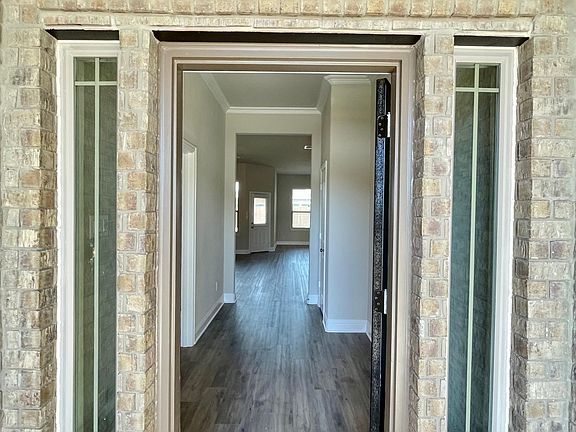 2nd image of 2901 Bobcat Dr