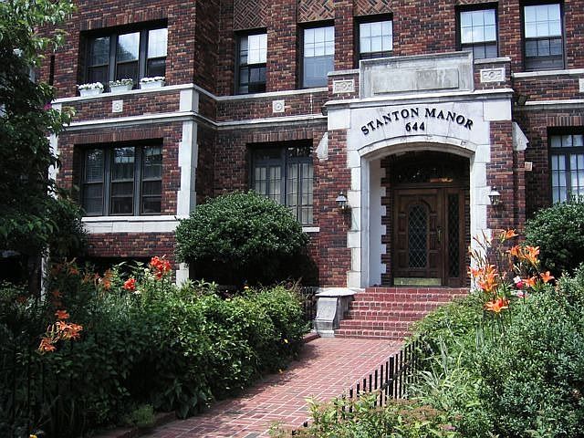Stanton Manor front walk and garden