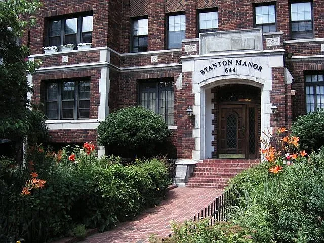 644 Massachusetts Ave NE APT 101 photo 1