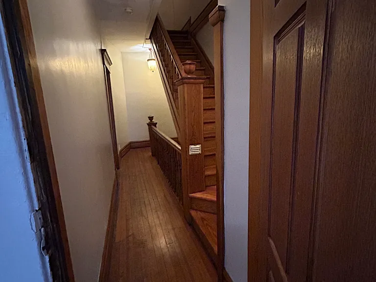 123 W 1st Ave #B — Photo 3