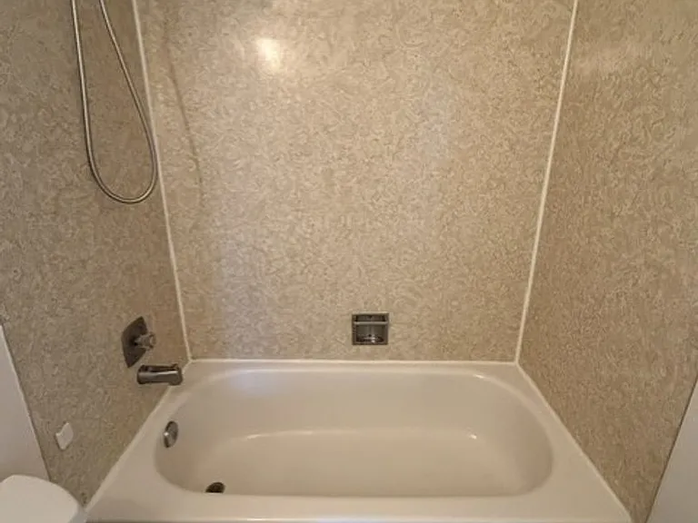 2408 Grand AVE Everett, WA 98021 — Photo 12