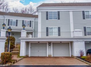 196 Riveredge Dr, Chatham, NJ 07928