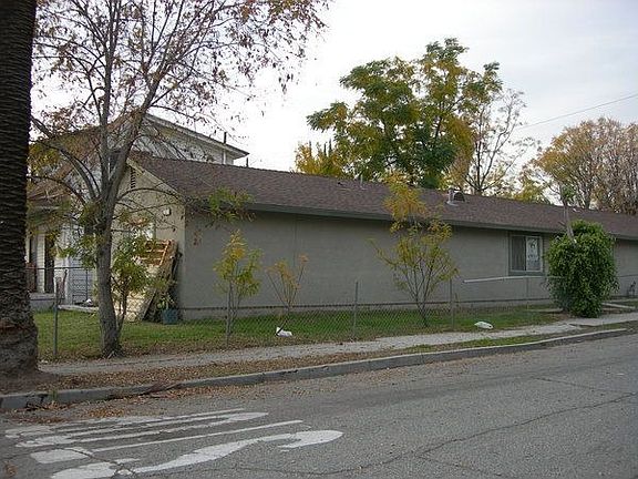 2nd image of 752 W 9th St