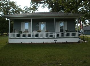 2111 Oak Ridge Dr, Neosho, MO 64850