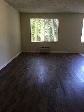 3rd image of 21727 Parthenia St APT 12